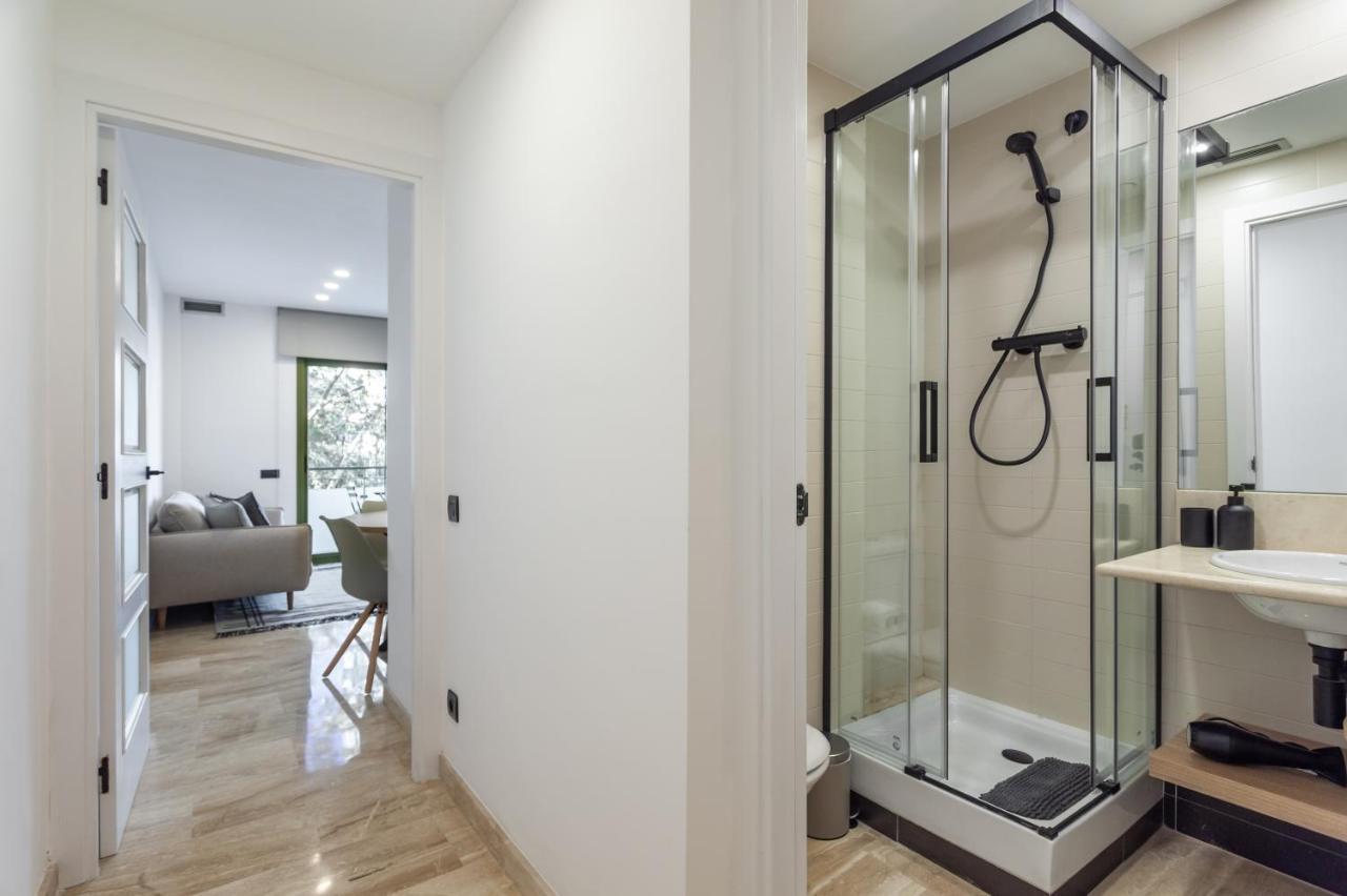 Cozy Apartment Les Corts Barcelona Exteriér fotografie